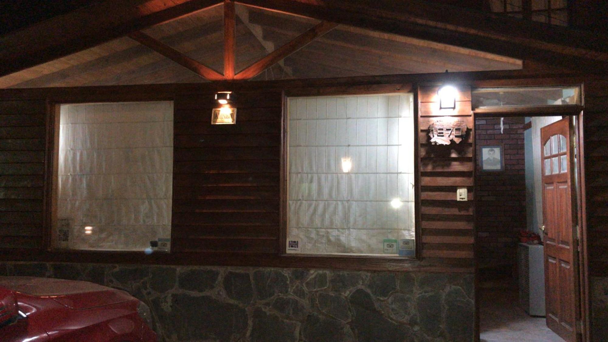 Departamentos Ahnen Apartment Ushuaia Bagian luar foto
